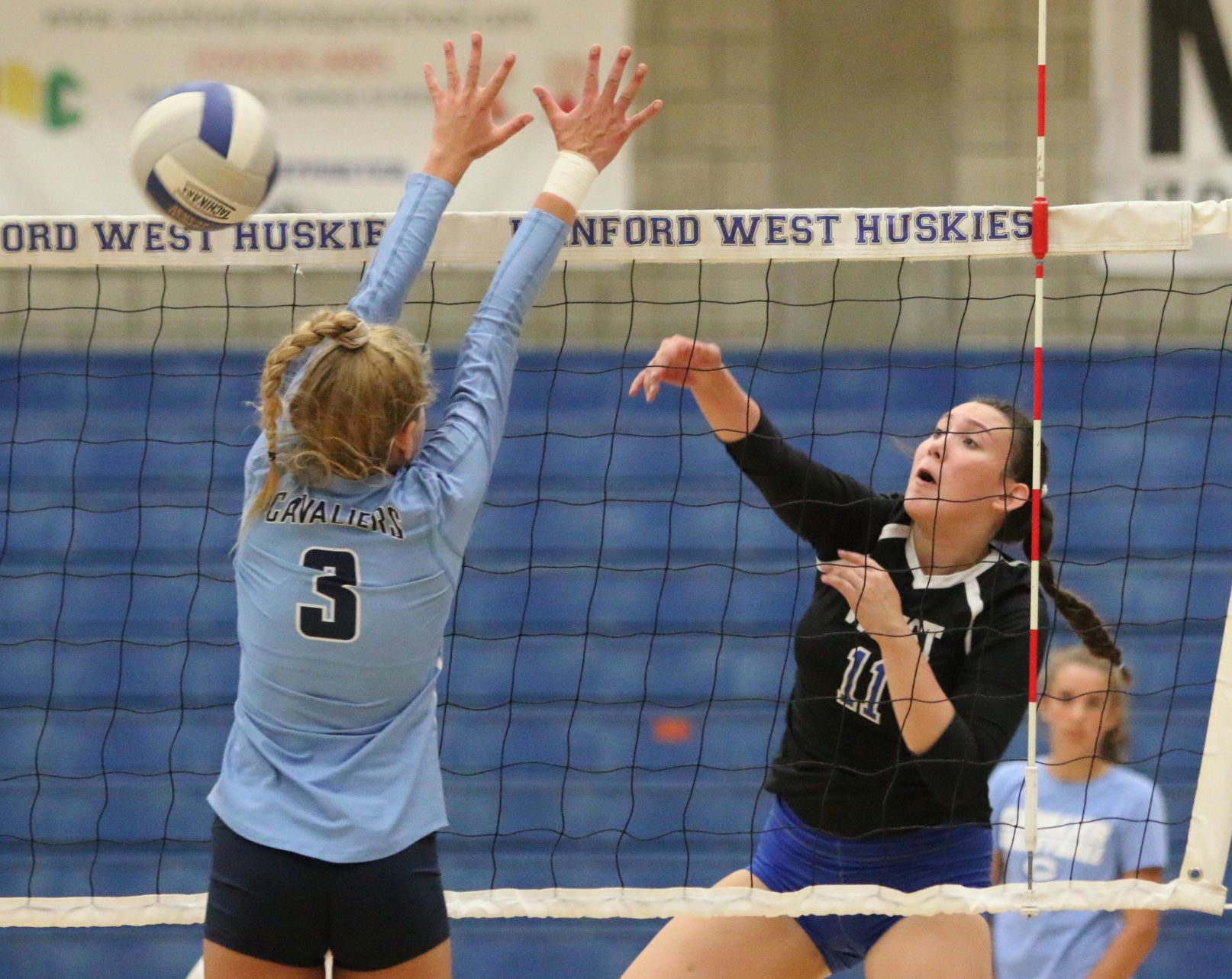Huskies lose momentum